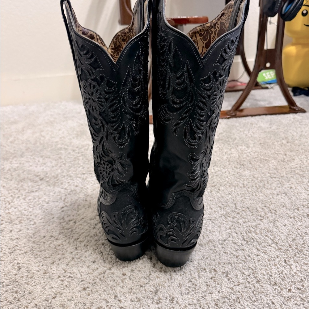 Corral Black Snip Toe Boots